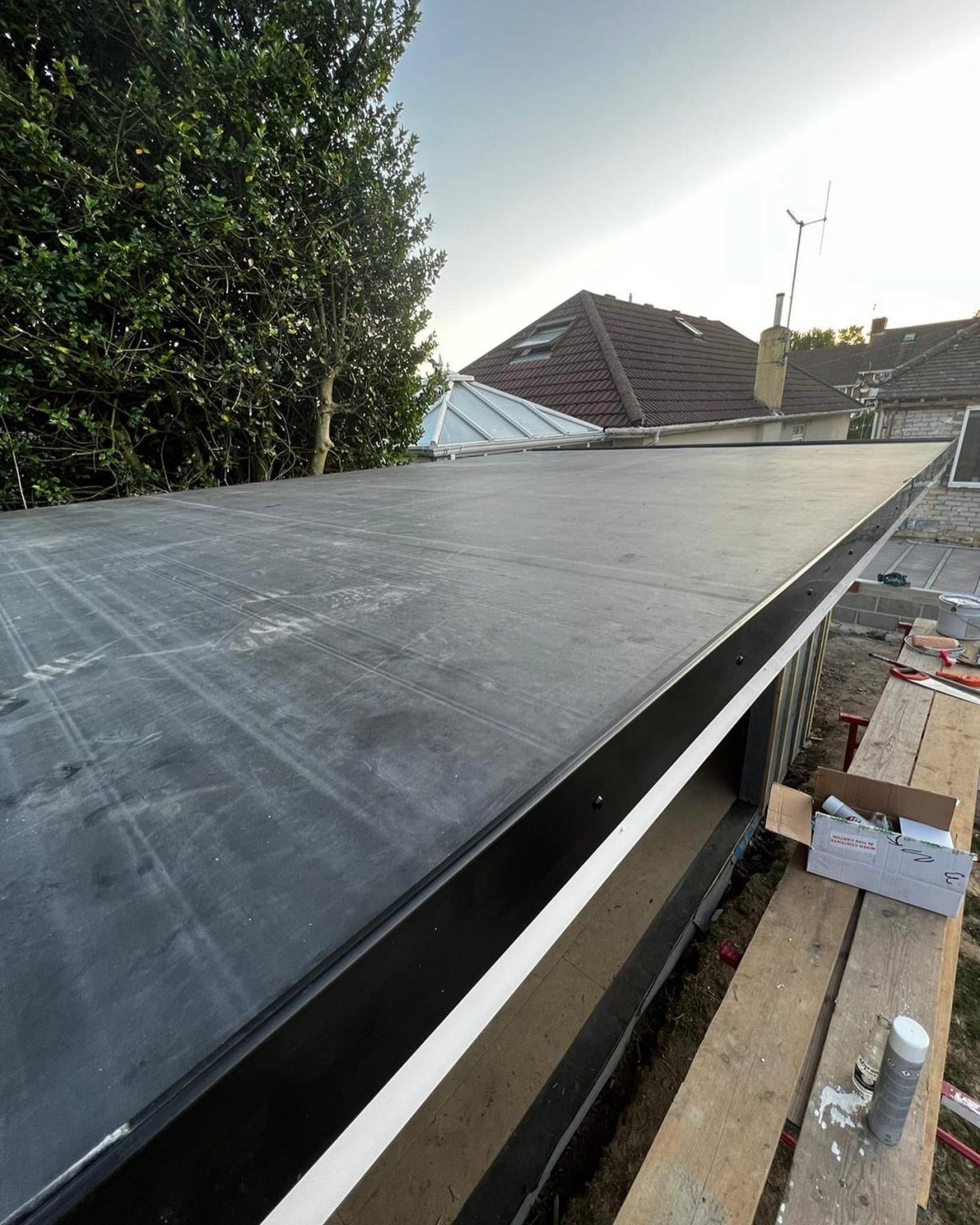 High quality rubber roofing installation